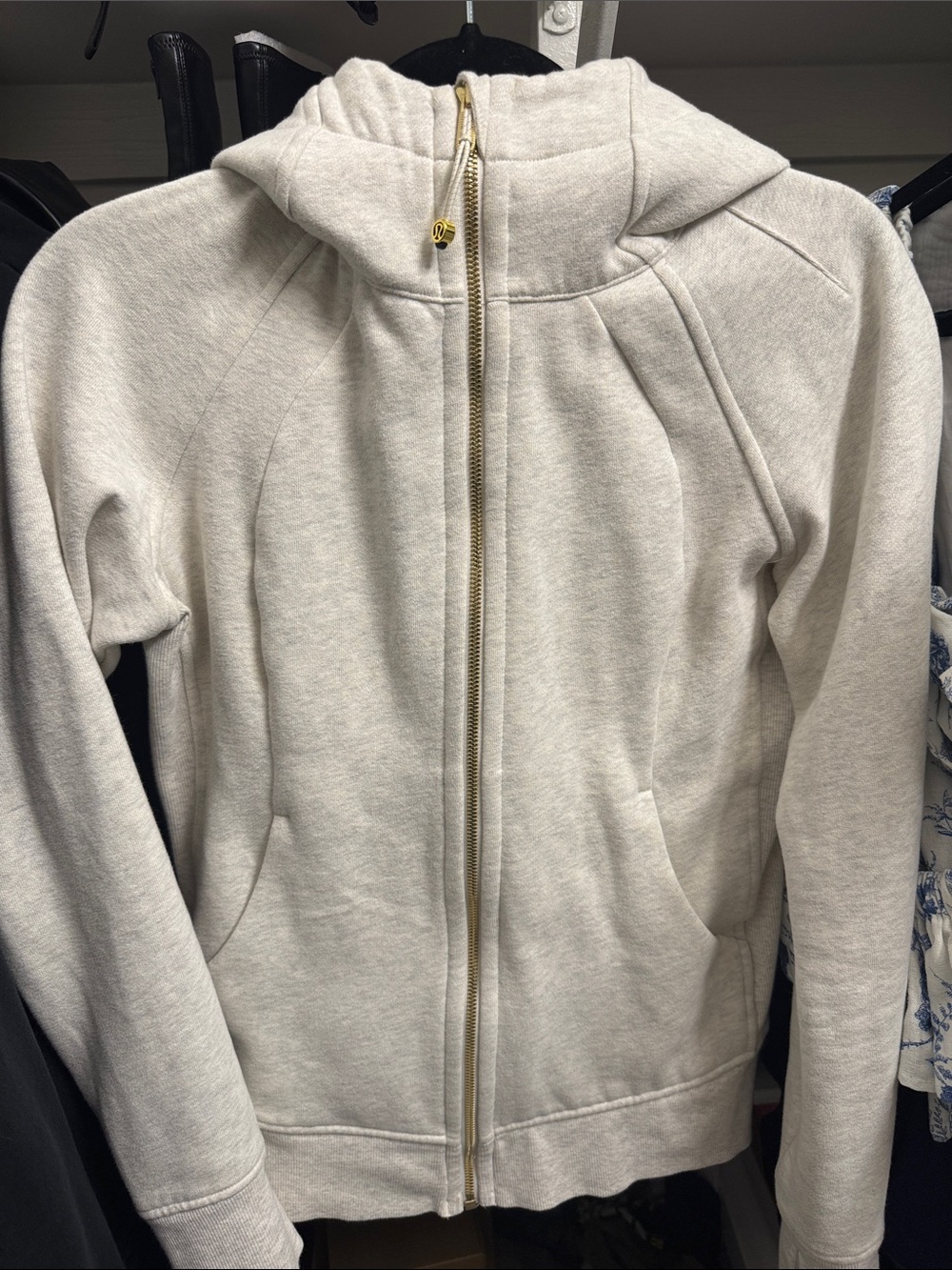 Lululemon Scuba Full-Zip Hoodie
Heathered Light Ivory/Gold